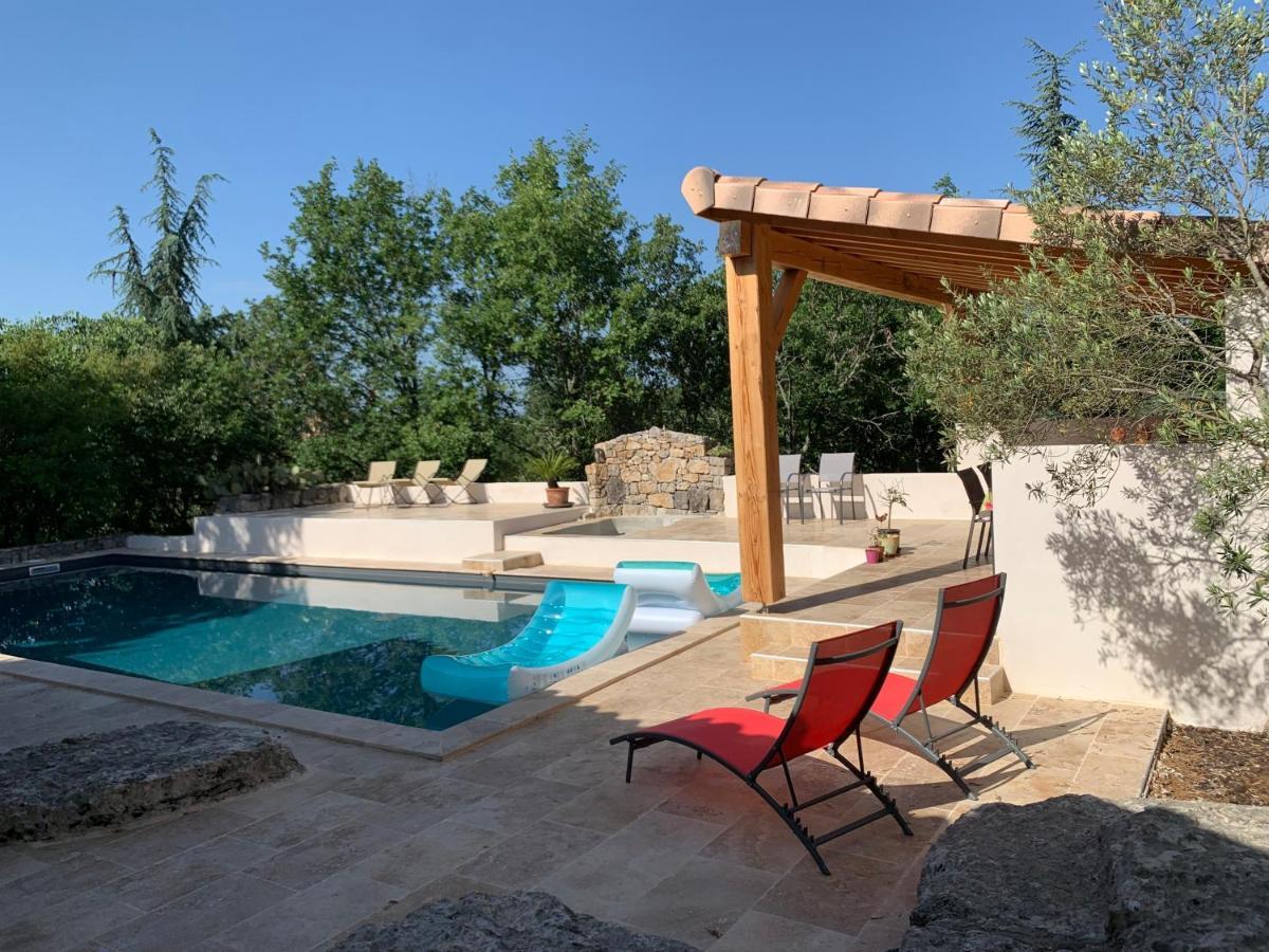 Gite Avec Piscine Privee Au Coeur D'Une Foret De Chenes Proche De Vallon Pont D'Arc Saint Alban Auriolles Buitenkant foto